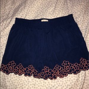 Fun, navy floral shorts